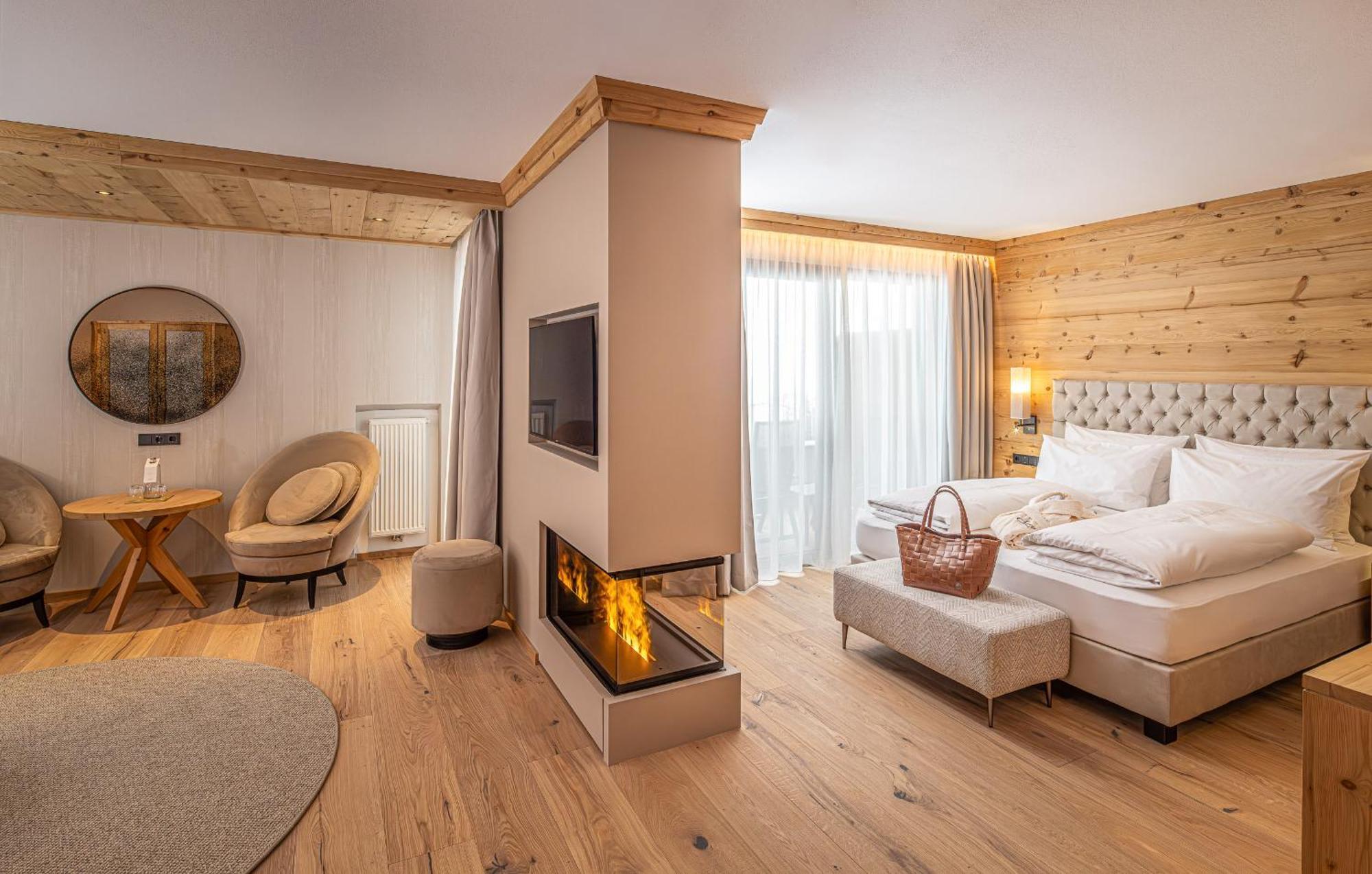 Savoy Dolomites Luxury & Spa Hotel Selva di Val Gardena Luaran gambar