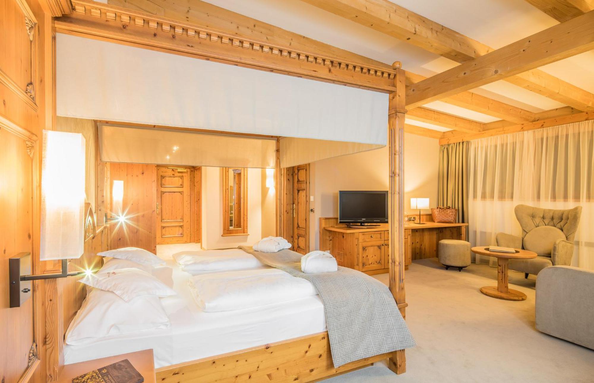 Savoy Dolomites Luxury & Spa Hotel Selva di Val Gardena Luaran gambar